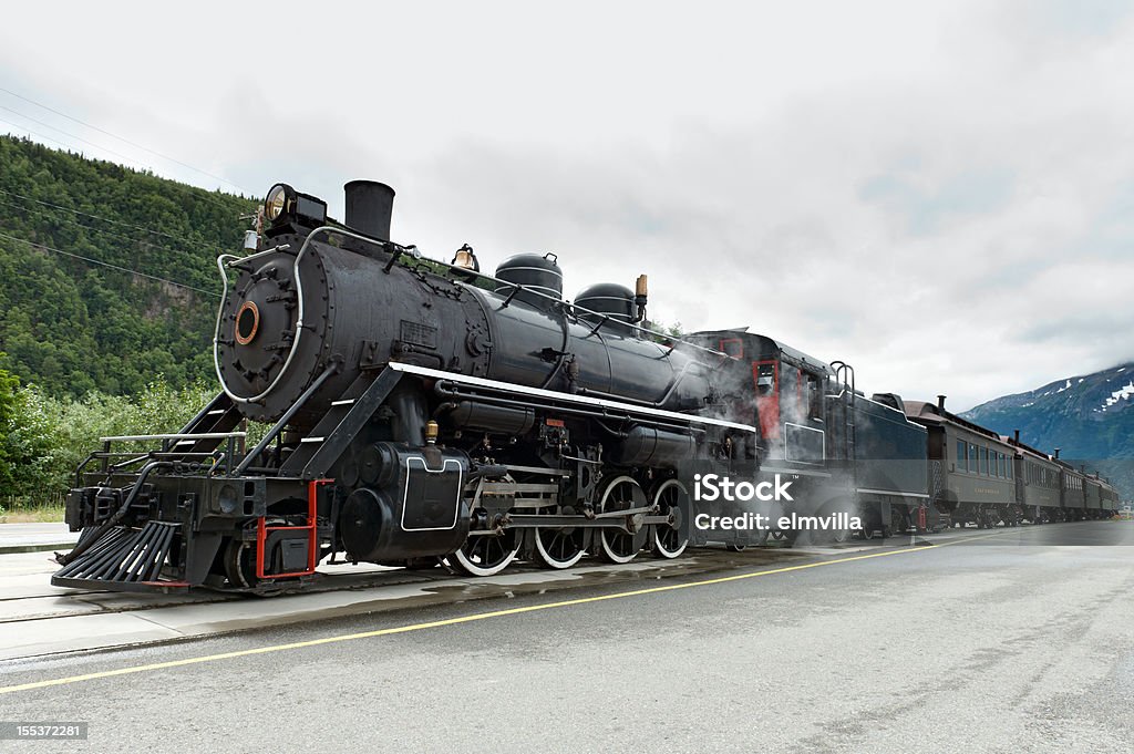 Antigo trem a vapor, que funciona em Skagway, Alasca - Foto de stock de Alasca - Estado dos EUA royalty-free