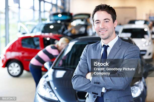 Sieh Mich Dass Ihr Fahrzeug Zu Verkaufen Stockfoto und mehr Bilder von Auto - Auto, Geschäftsleben, Glücklichsein