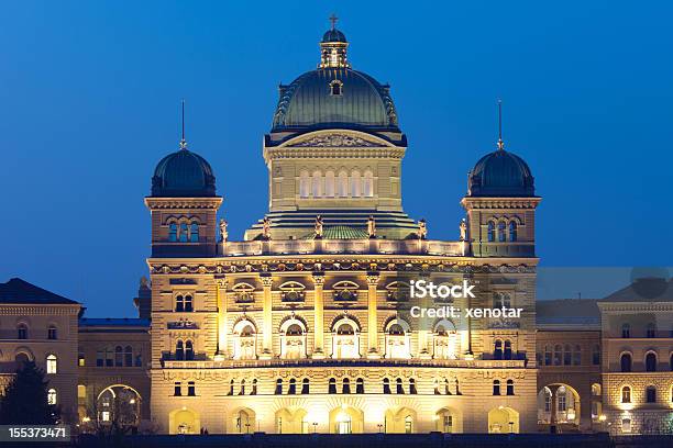 Federal Palácio Da Suíça - Fotografias de stock e mais imagens de Ao Ar Livre - Ao Ar Livre, Arquitetura, Bandeira