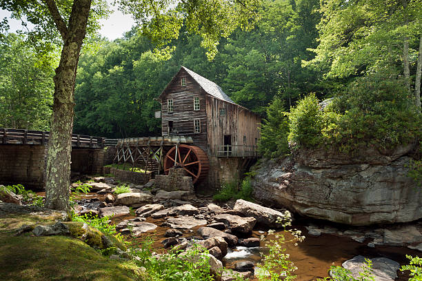 woda zasilany grist mill - babcock state park zdjęcia i obrazy z banku zdjęć