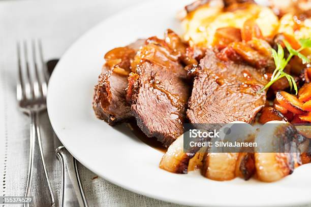 Roast Beef Stockfoto und mehr Bilder von Bratengericht - Bratengericht, Roast Beef, Teller