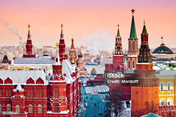 Foto de Vermelha De Moscou Ao Pôrdosol Do Inverno e mais fotos de stock de Moscou - Moscou, Rússia, Kremlin