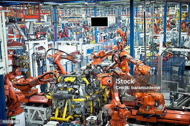 Industria Del Automóvil Foto de stock y más banco de imágenes de Robot - Robot, Línea de producción, Coche