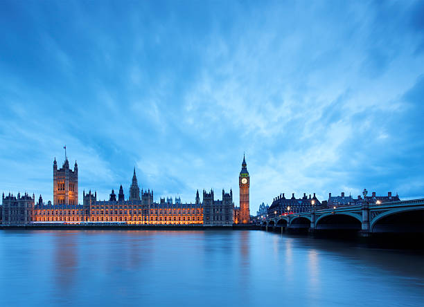 big ben & parlement à londres au crépuscule - big ben london england hdr houses of parliament london photos et images de collection