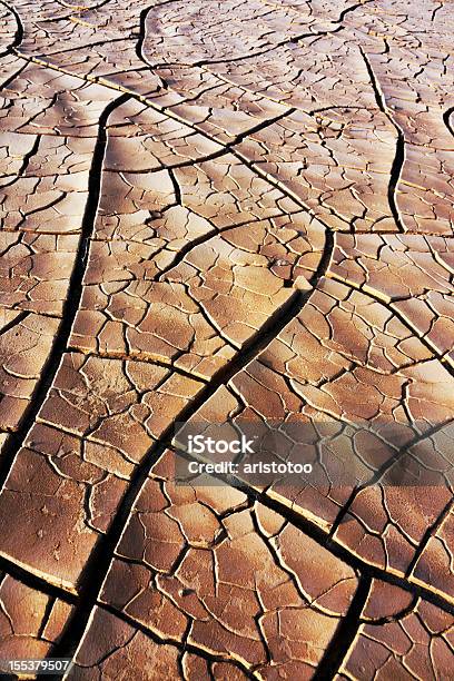 El Calentamiento Global Foto de stock y más banco de imágenes de Agrietado - Agrietado, Cambio climático, Catástrofe natural