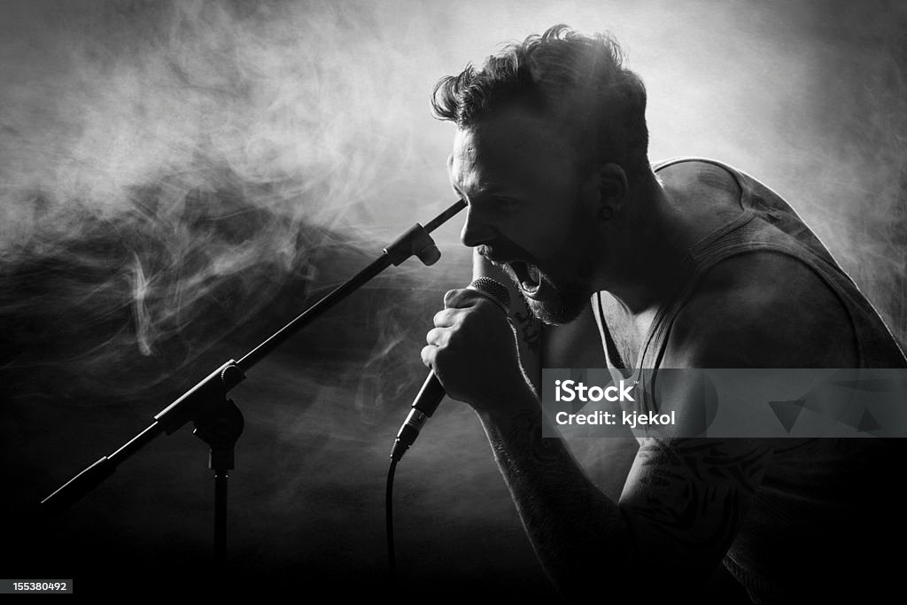 Hardrock Vocalist en concierto - Foto de stock de Músico de rock libre de derechos