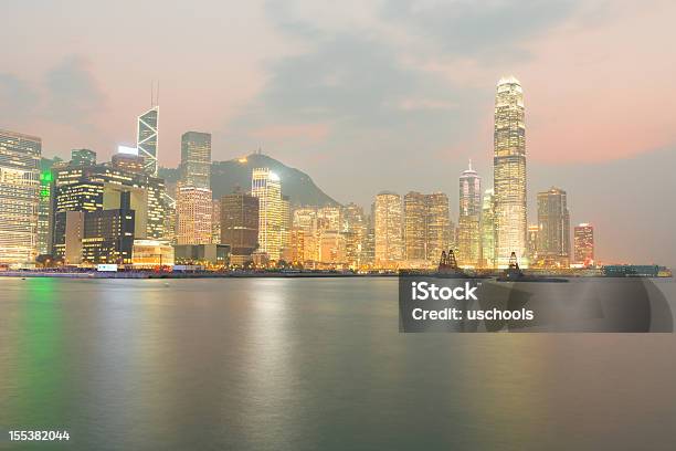 Centro Financeiro De Hong Kong - Fotografias de stock e mais imagens de Acender - Acender, Admirar a Vista, Ao Ar Livre