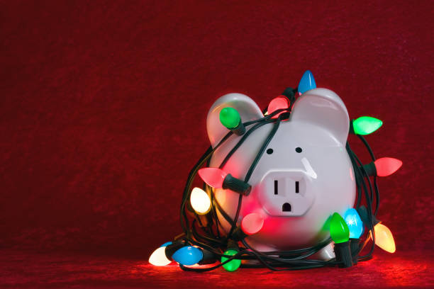 istock High cost of Christmas Lights 155383047