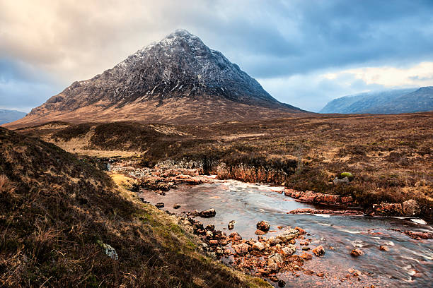 istock Buachaille Etive Mor at Sunrise 155383124