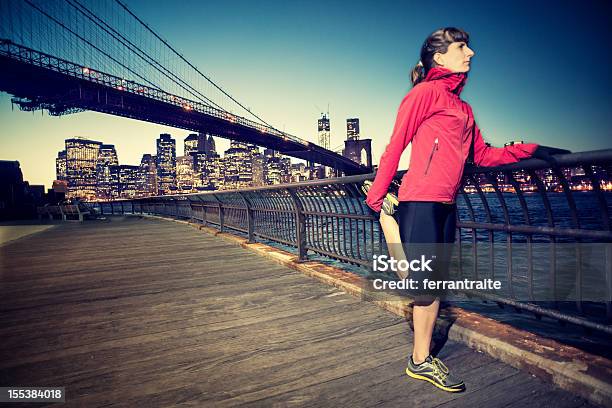 Corredor De Nueva York Foto de stock y más banco de imágenes de 30-39 años - 30-39 años, Actividad, Actividades recreativas