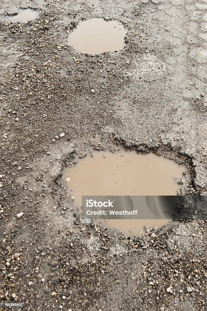 Potholes - Foto de stock de Bache libre de derechos