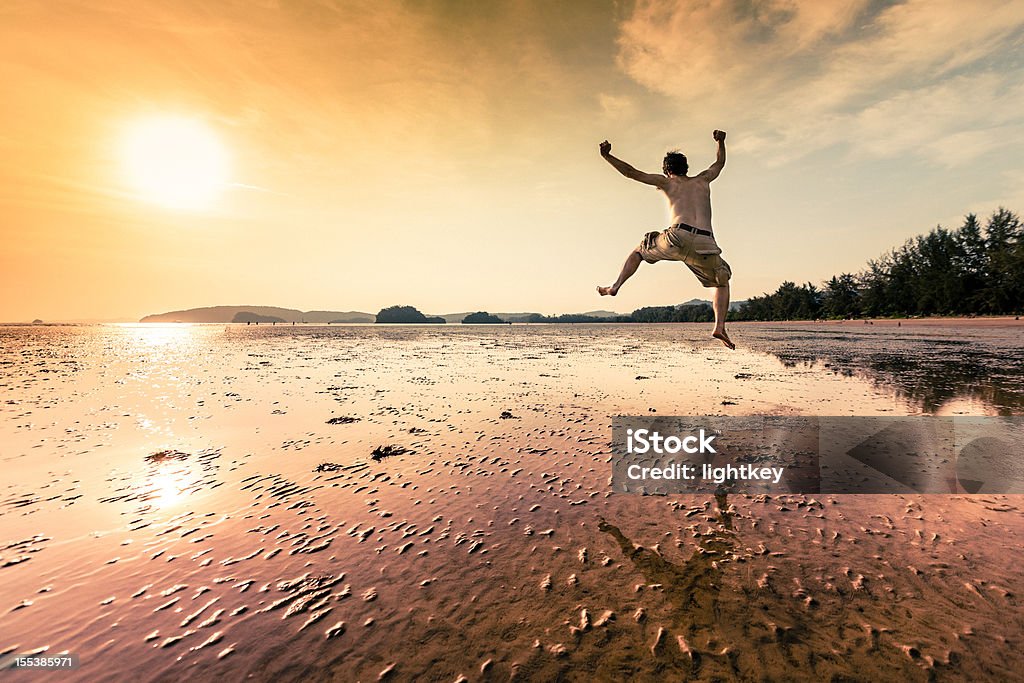 Feliz de vacaciones - Foto de stock de Actividad libre de derechos