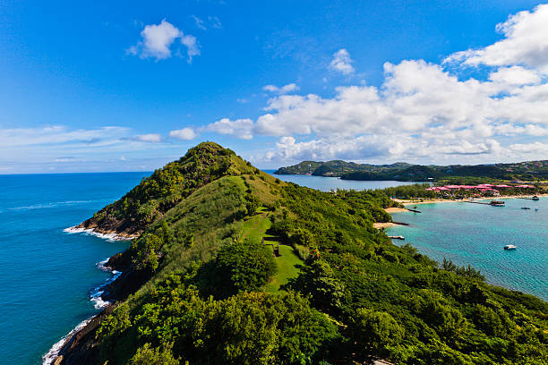 The Pigeon Island National Park is an historic and naturalistic site, which includes the ruins of Fort Rodney and many paths that wind among trees and spectacular views of the coast. This site was an island until the 1970s, when it was connected with St. Lucia Island with a causeway where now luxury hotels are established. Walk inside the park and reach the top peak is a must! Among rusty cannons and information panels where learn about St. Lucia's past, you can enjoy breathtaking views. The site is administered by the St. Lucia National Trust. Canon EOS 5D Mark II