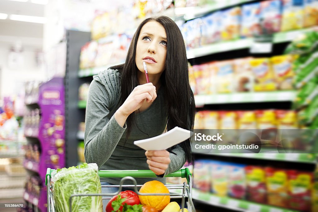 Lista de la compra - Foto de stock de Supermercado libre de derechos