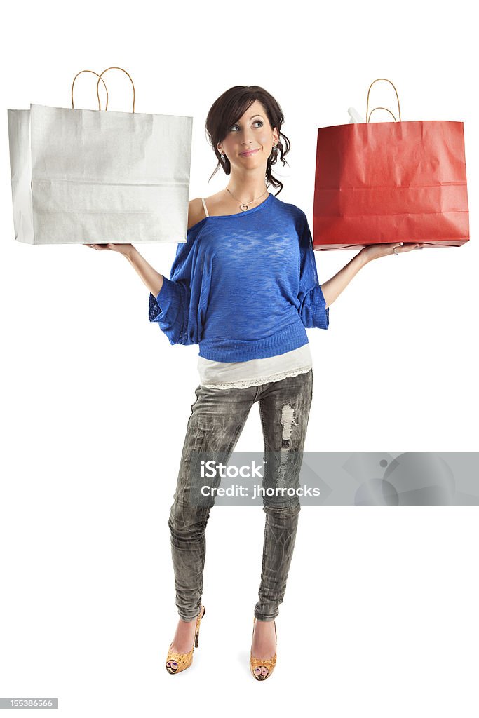 Привлекательные молодые женщины с торговых сумки - Стоковые фото Нести роялти-фри