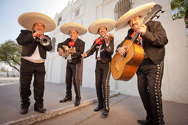 banda mariachi - band 40s imagens e fotografias de stock