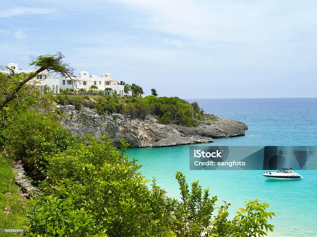 Karibische Insel-Szene mit yacht auf dem Wasser - Lizenzfrei Insel Sint Maarten Stock-Foto