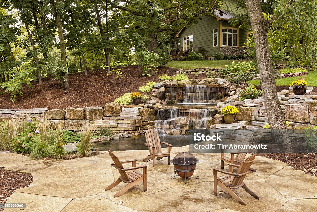 完璧な裏庭の景観 - 造園のロイヤリティフリーストックフォト