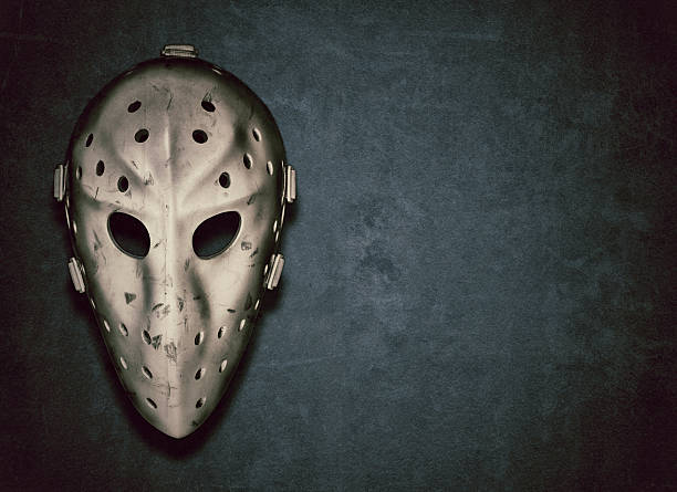 istock Vintage Hockey Goalie Mask 155391191