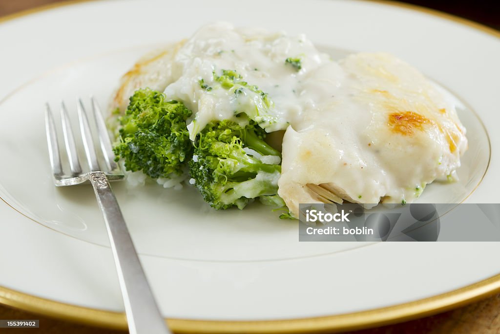 Saludable Turquía Divan con brócoli y el arroz - Foto de stock de Pollo libre de derechos