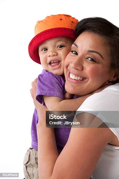 Pessoas Reais Abraçaramericano Mãe Criança Pequena Menino - Fotografias de stock e mais imagens de Mãe