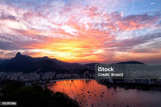 Rio De Janeiro - Fotografias de stock e mais imagens de Pôr-do-sol - Pôr-do-sol, Ao Ar Livre, Baía