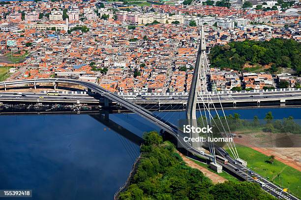 Neue Hängebrücken In Rio De Janeiro Stockfoto und mehr Bilder von Architektur - Architektur, Armut, Auto