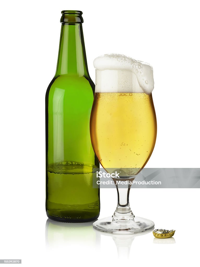 Bouteille de bière en verre ET plein - Photo de Bouteille de bière libre de droits