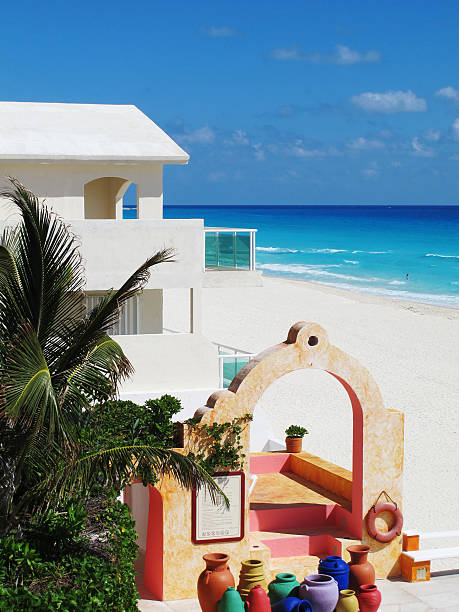 istock Mexican holiday villa on Cancun beach 155393795