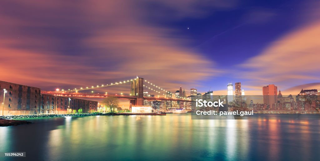 Ponte di Brooklyn di notte - Foto stock royalty-free di Ambientazione esterna