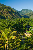 bali-weg-und-landschaft.jpg?b=1&s=170x170&k=20&c=iM1nOgauCnOxv8_zhmEqoOZ6NYFWgNeoEdwnEdykpbE=