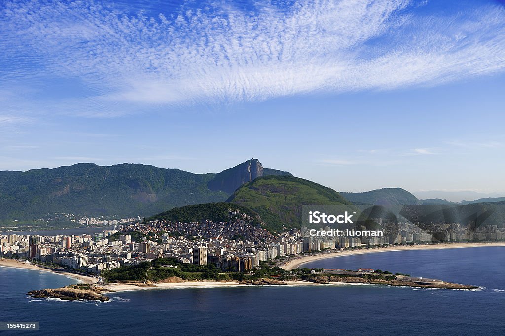 Cidade do Rio de Janeiro, entre o mar e Montanhas - Royalty-free Favela Foto de stock