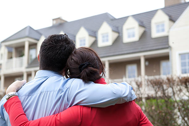 istock shopping for a new house 155415952