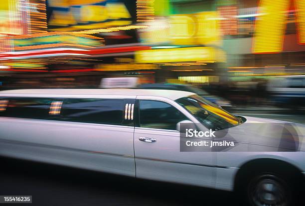 New York City Stockfoto und mehr Bilder von Limousine - Luxuswagen - Limousine - Luxuswagen, Stadt, Im Freien