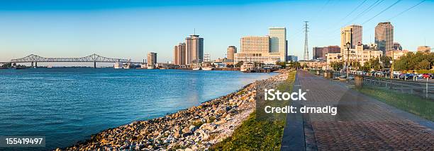 Panorama Di New Orleans River Walk - Fotografie stock e altre immagini di New Orleans - New Orleans, Fiume Mississippi, Orizzonte urbano