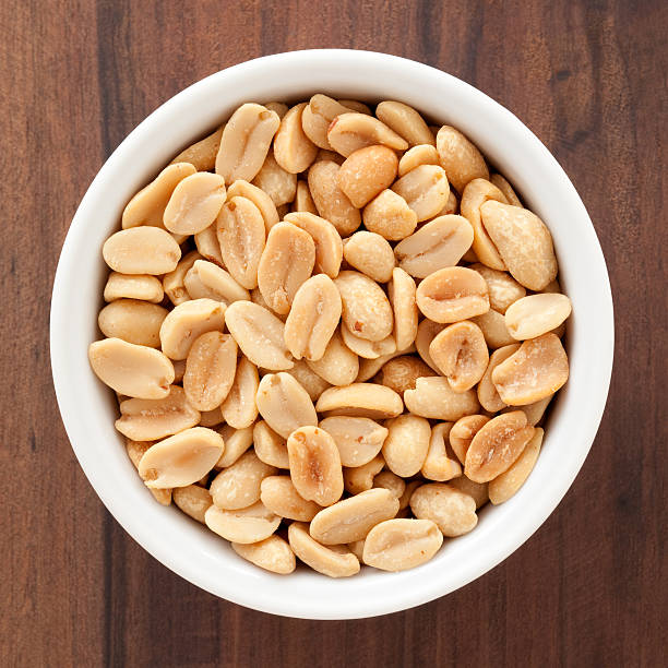 ピーナッツ - peanut ストックフォトと画像