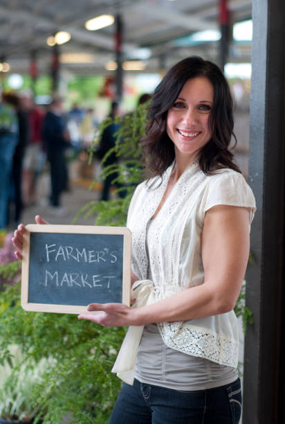istock Farmer's Market Sign 155421248
