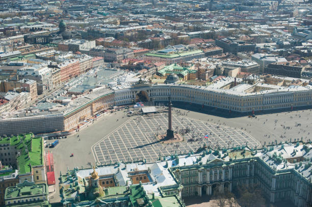 Long exposure shot of the General Staff Building with the Alexander Column in the Palace Square of Saint Petersburg, Russia