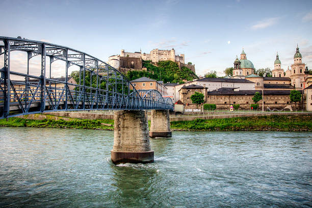 зальцбург, австрия - salzach river стоковые фото и изображения