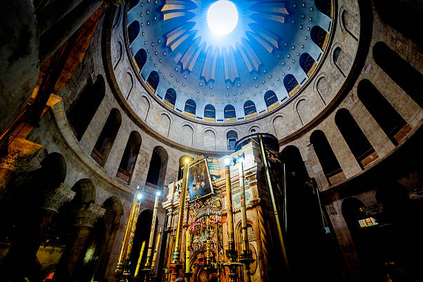 храм гроба господня в иерусалим - sepulcher стоковые фото и изображения