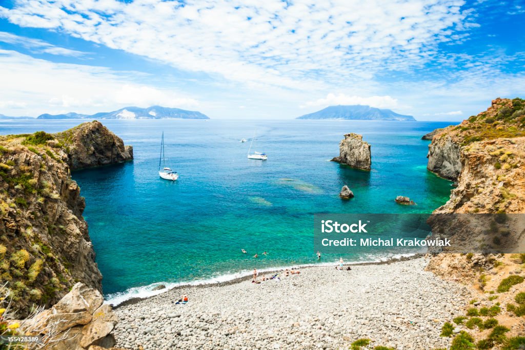 Bahía de Panarea - Foto de stock de Islas Eolias libre de derechos