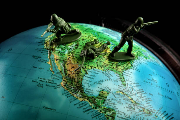 istock Globe toy soldiers war concepts 155429256