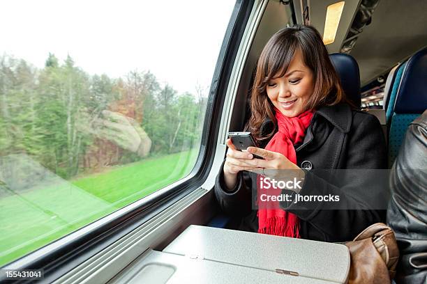 어린 아시아계 여자 여행이요 기차 기차에 대한 스톡 사진 및 기타 이미지 - 기차, 빨강, 스위스
