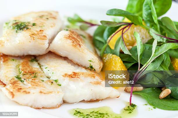 Filetto Di Pesce - Fotografie stock e altre immagini di Coregone - Coregone, Halibut, Filetto