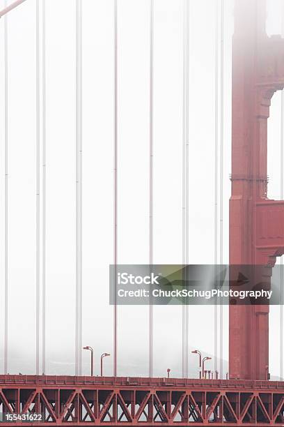 Mgła Wokół Golden Gate Bridge Zawieszenie Kabla - zdjęcia stockowe i więcej obrazów Abstrakcja - Abstrakcja, Architektura, Arteria