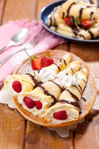 Crepes with strawberries and ricotta cheese