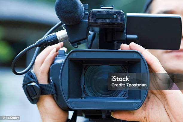 Videograph Stockfoto und mehr Bilder von Reality-Fernsehen - Reality-Fernsehen, Filmen, Kamerabedienung