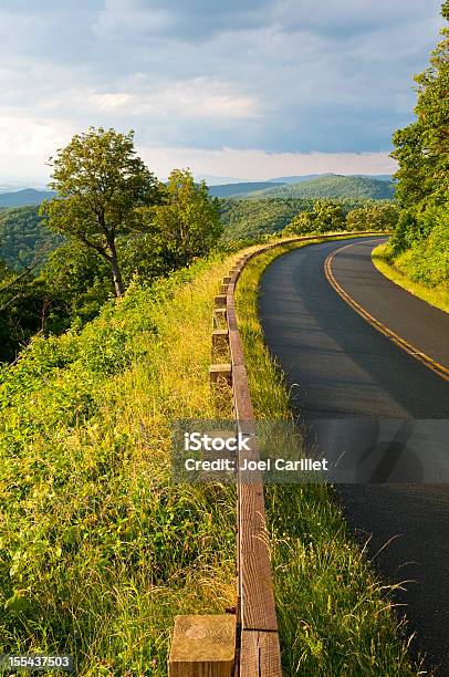 Blue Ridge Parkway - Fotografie stock e altre immagini di Blue Ridge Parkway - Blue Ridge Parkway, Virginia - Stato USA, Charlottesville