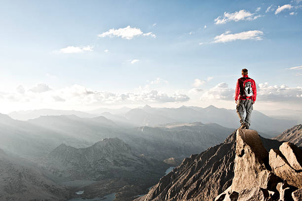 coragem - mountain climbing rock climbing adventure incentive - fotografias e filmes do acervo