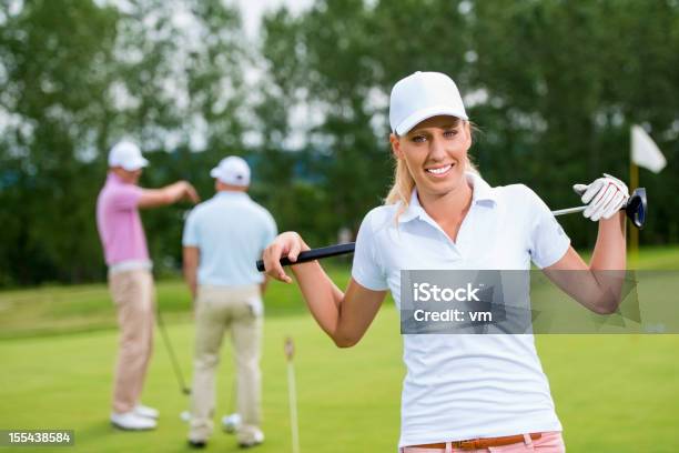 Jogador De Golfe Feminino - Fotografias de stock e mais imagens de 20-24 Anos - 20-24 Anos, Adulto, Atividade